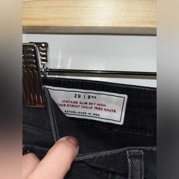 NWOT Gap High Rise slim fit denim in washed black - Picture 8 of 10